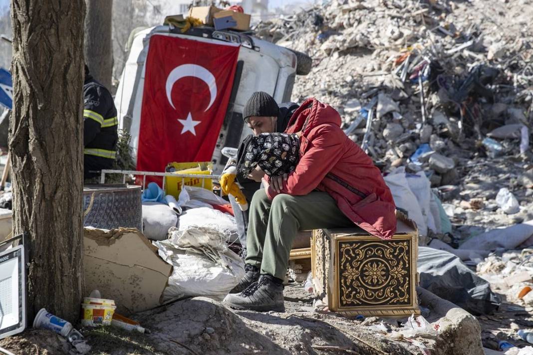 Deprem bölgesinde rakamlar korkunç! Felaketin boyutu gün geçtikçe ortaya çıkıyor 9